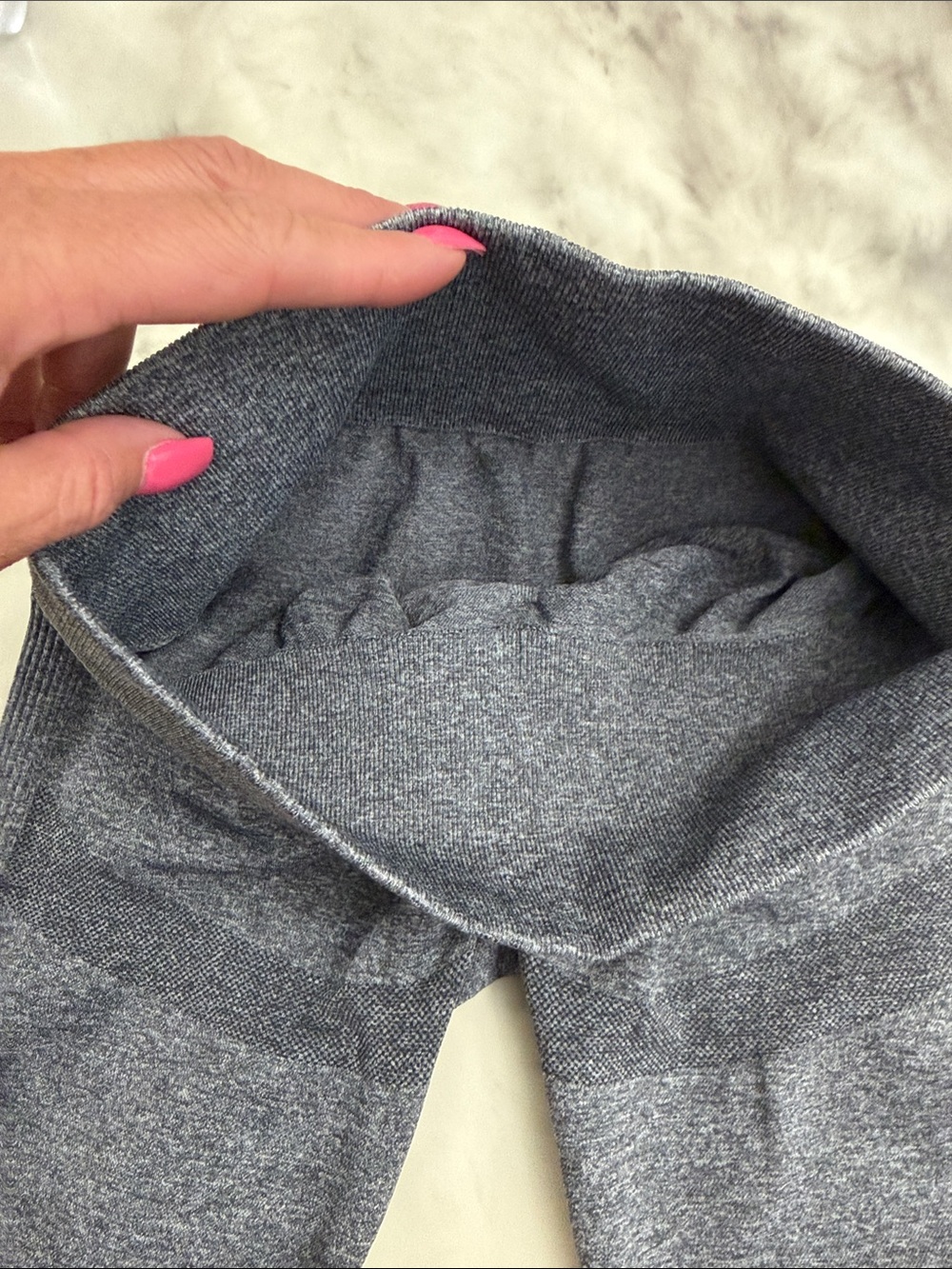 PChee Bum Gray Leggings - Picture 5 of 7